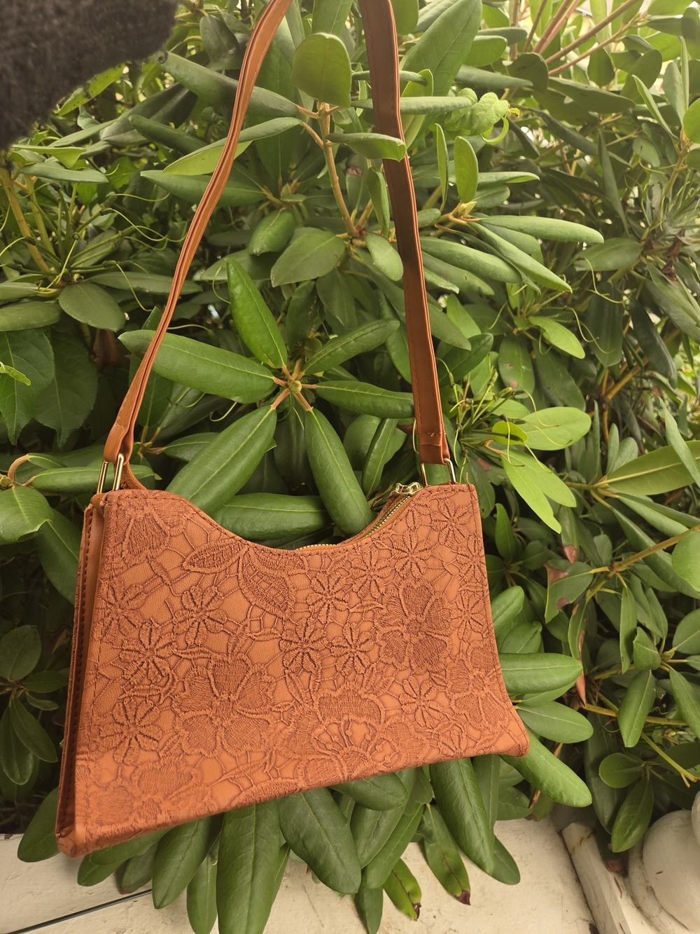 Women's Floral Embroidered Shoulder Bag in Rust NWOT
